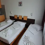 Hotel Arion 3*